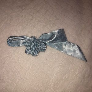 Satin Scrunchie 🌧 free w/ purchase